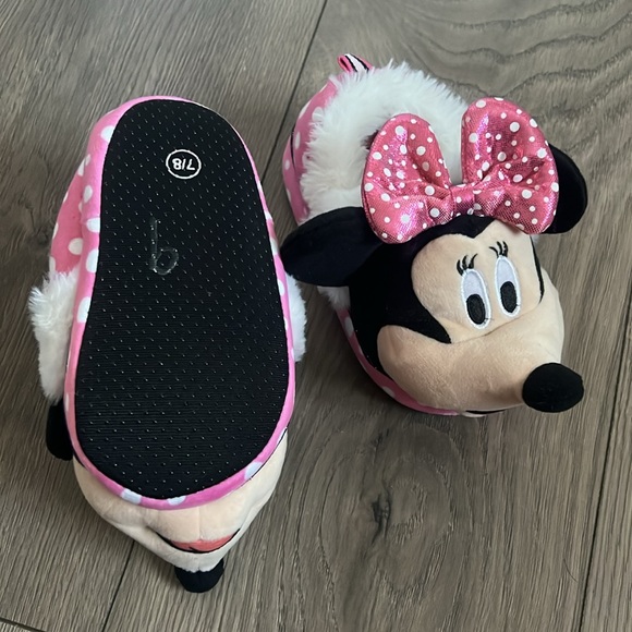 Minnie Mouse Slippers Girls 7/8 Brand New - Picture 2 of 4